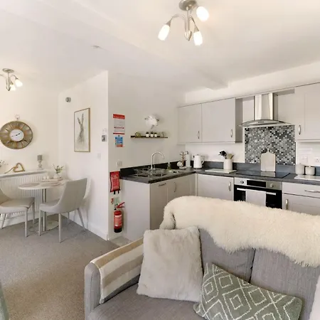 Apartman 1 Bed In Oc-lr185 *